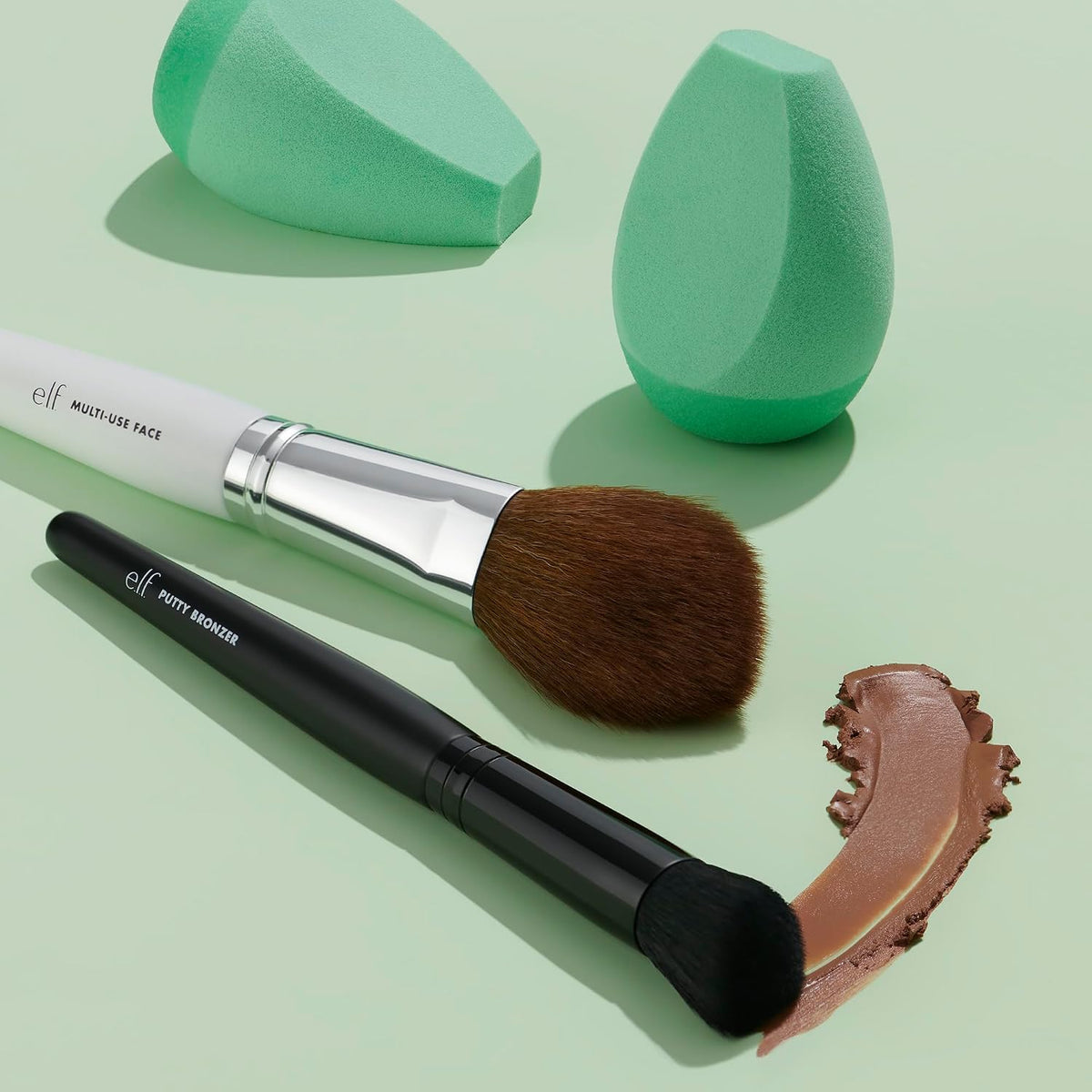 e.l.f. Halo Glow Angled Silicone Face Sponge