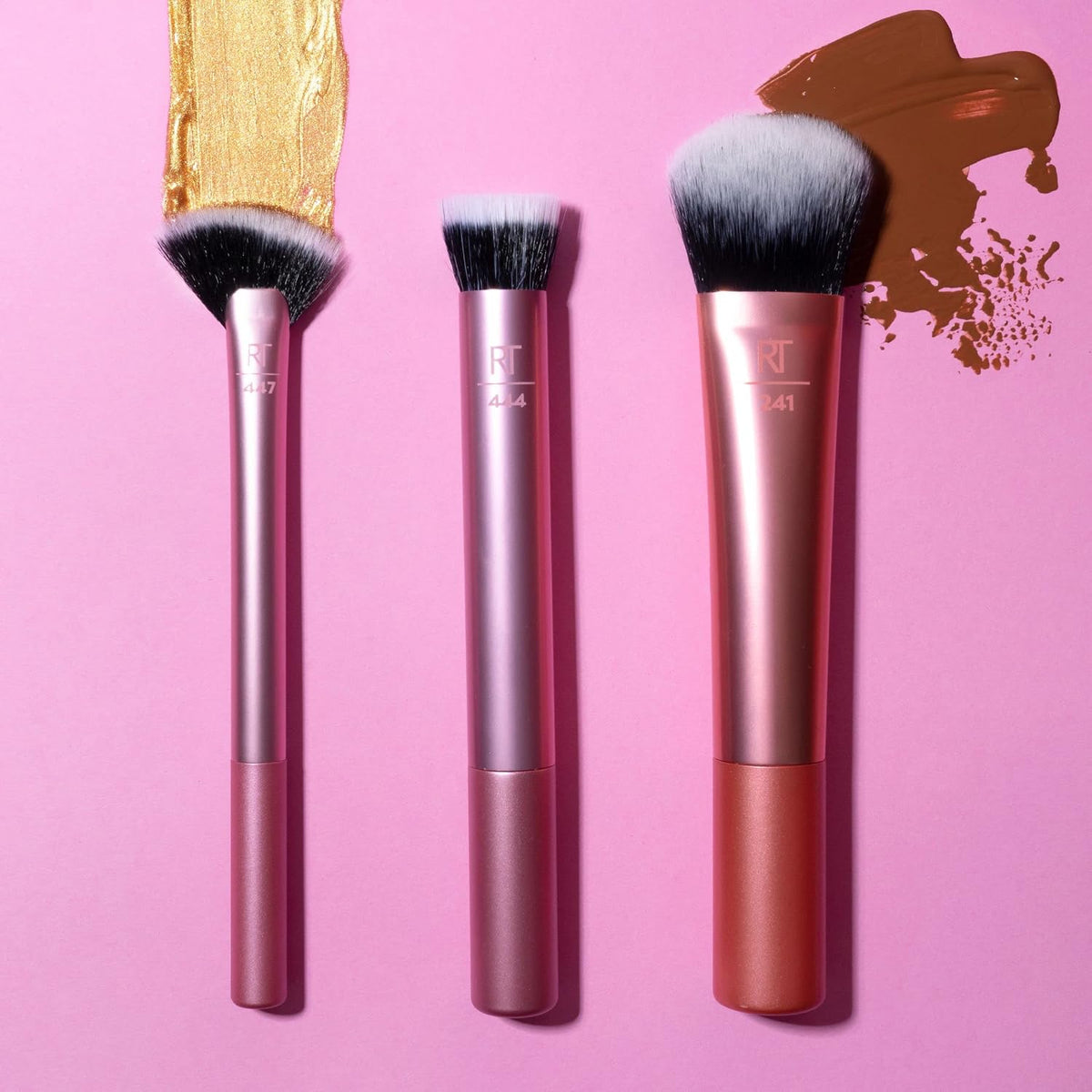 Real Techniques Seamless Complexion Makeup Brush, Foundation Brush