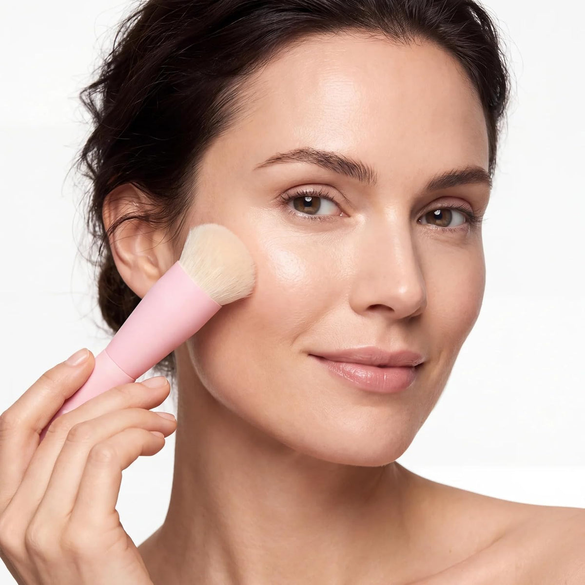 Smooche Liquid Makeup Brush, Face Makeup Brush for Liquid Foundation, BB Cream & Tinted Moisturizer, Dense Soft Bristles for Seamless, Streak-Free Blending and Buildable Coverage